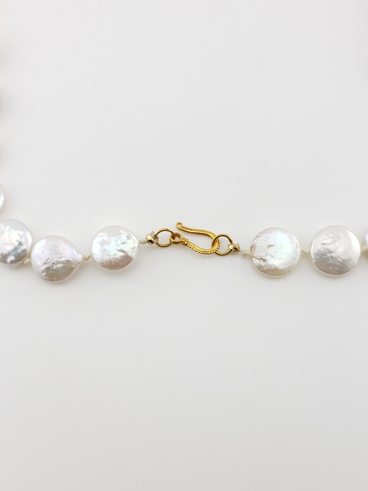 Pearl Strand #60 White Coin