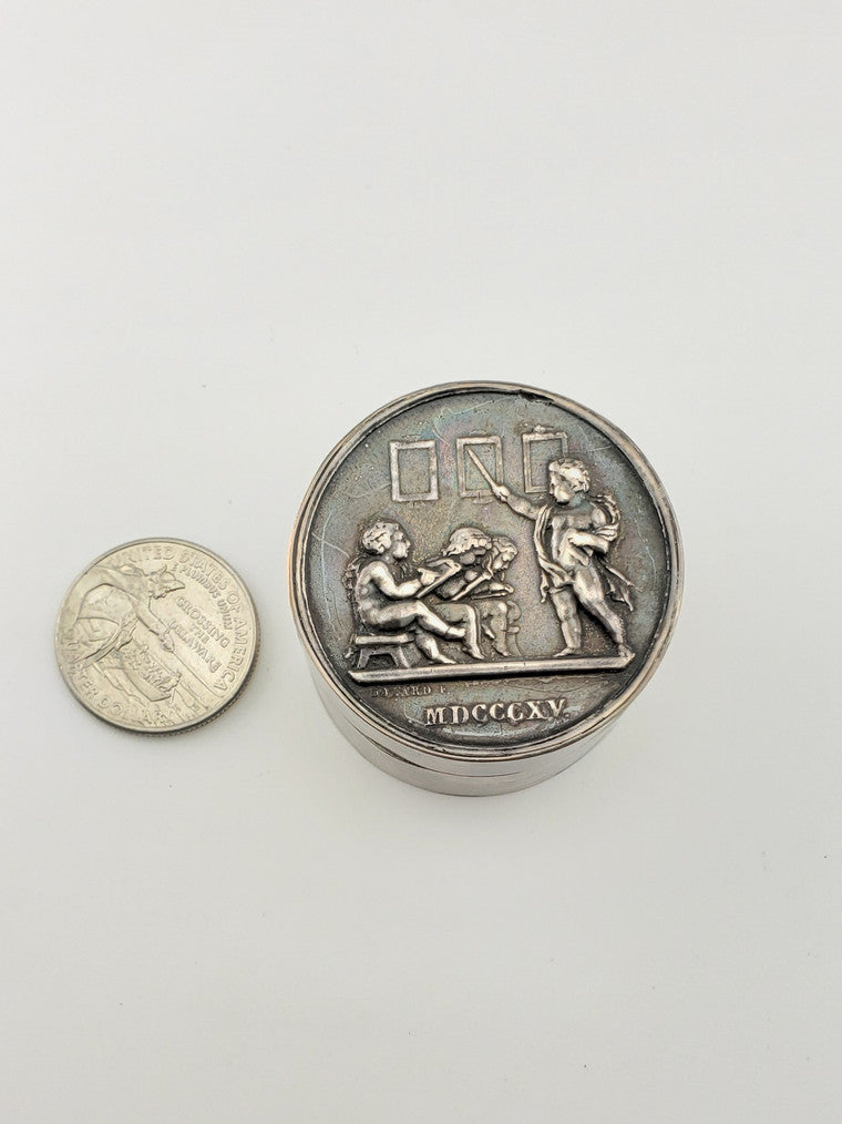 "Domard F." Round Box