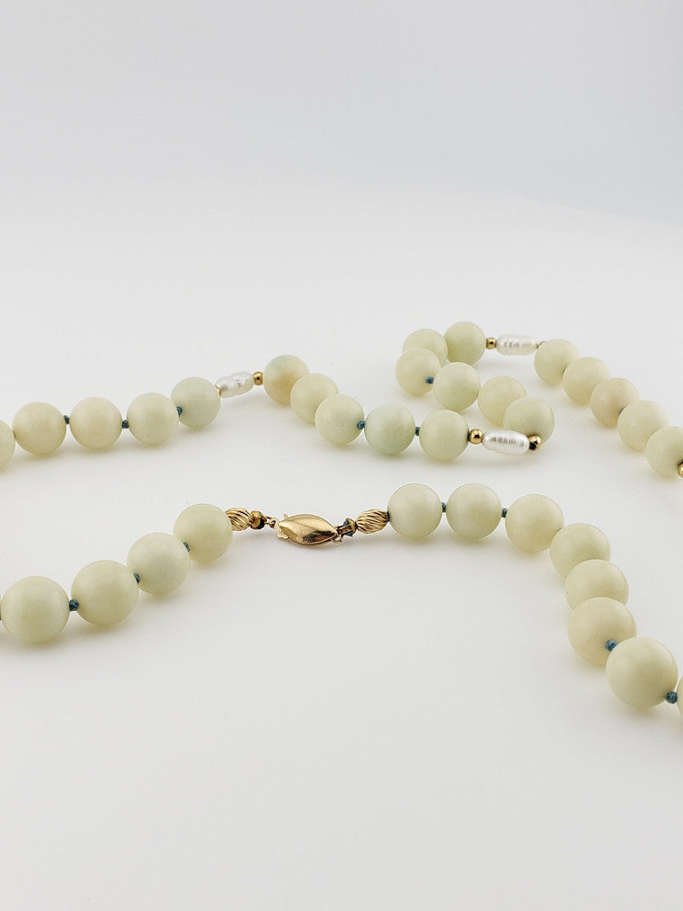 Chalcedony Strand 22”