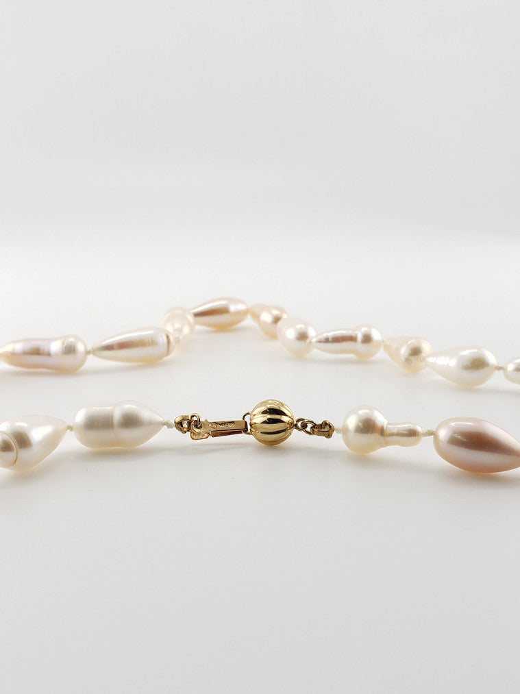 Pearl Strand #32- Baroque
