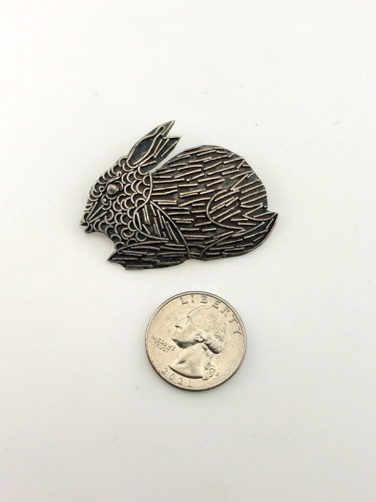SS Lined Rabbit Pin