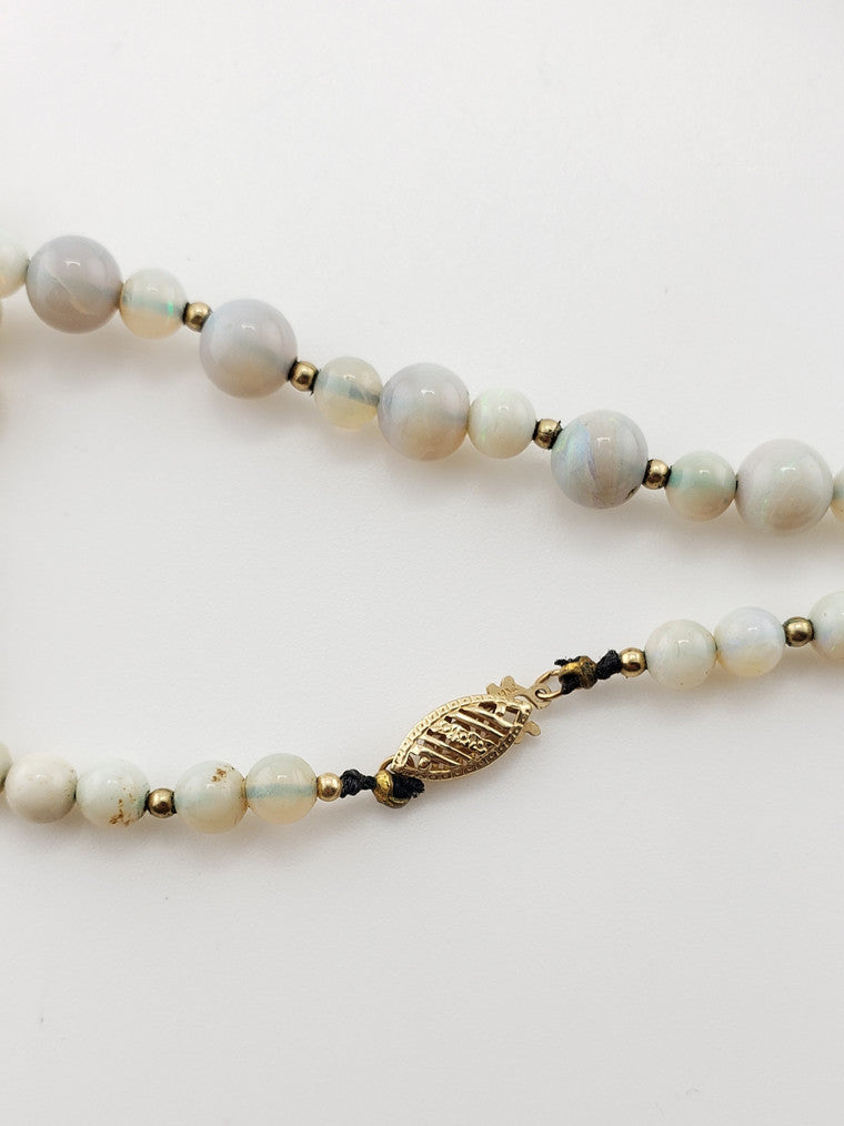 Opal Alternating Strand 35"