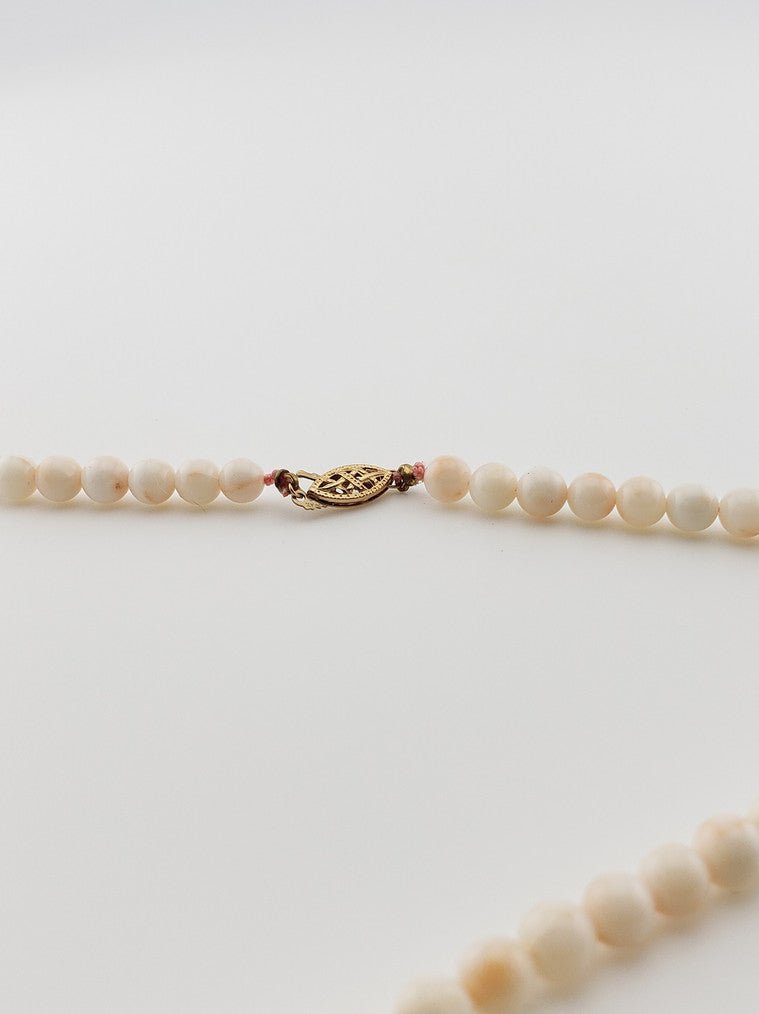 Angel Skin Coral 16.75"