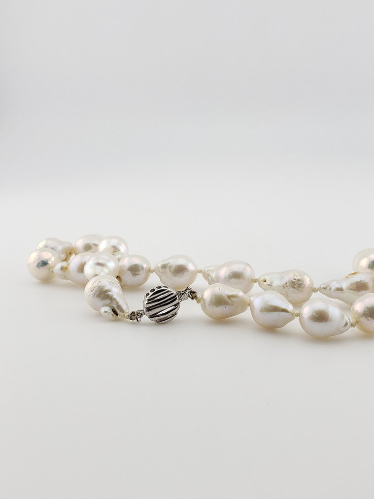 Pearl Strand #55 Baroque