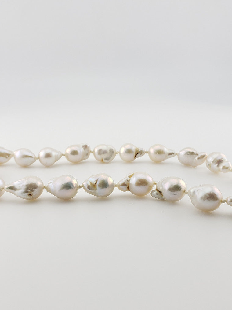 Pearl Strand #55 Baroque