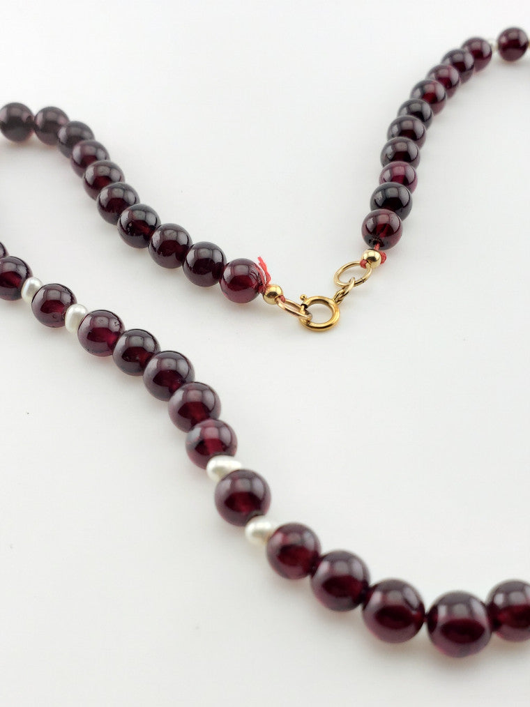 GF Garnet & Pearl Strand