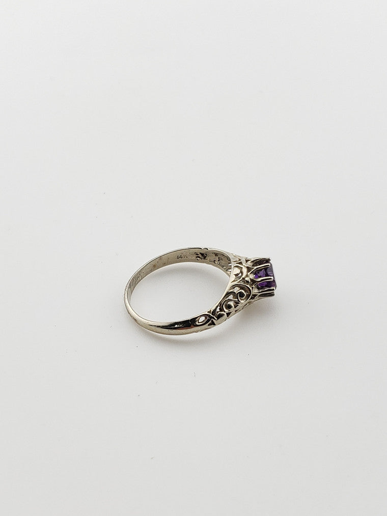 Round Amethyst Filigree Ring