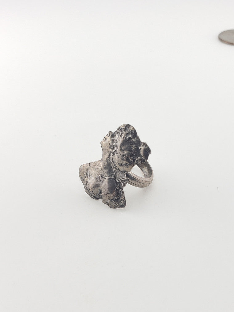 Sterling Silver Art Nouveau Bun-Up Ring