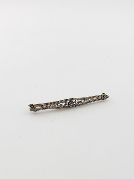 WG Cornflower Sapphire Bar Pin 2