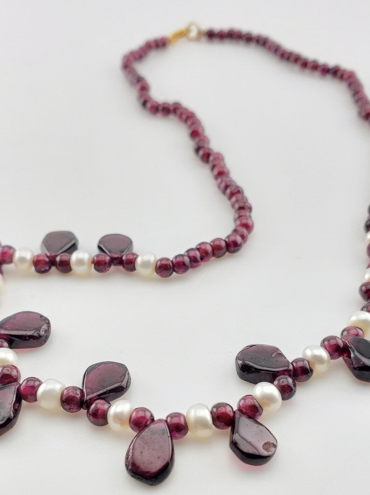 GF Tear Drop Garnet Strand