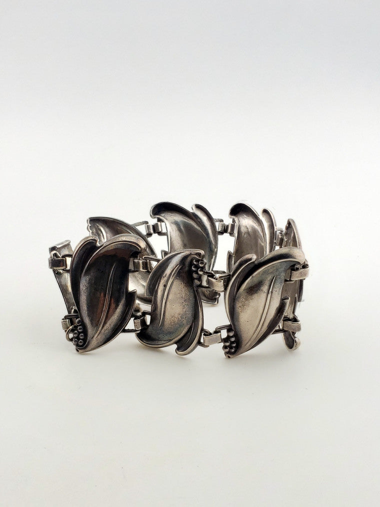 Vintage Art Nouveau SS Repousse Bracelet