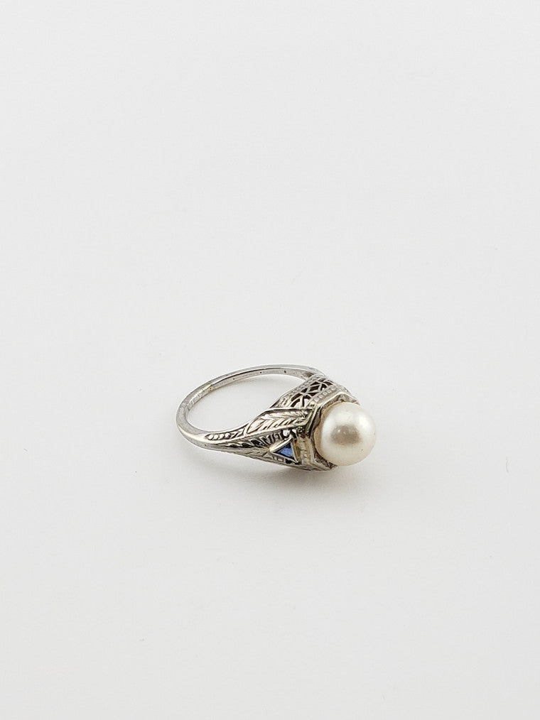 Pearl Solitaire Ring