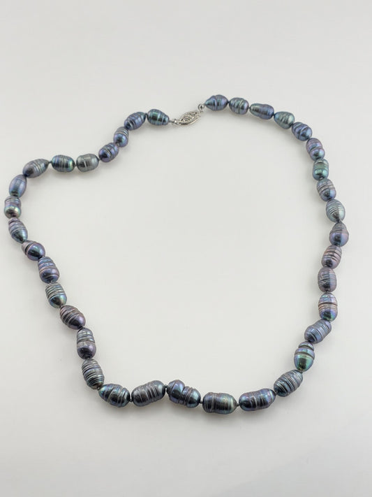 Pearl Strand #20 - Freshwater Grey