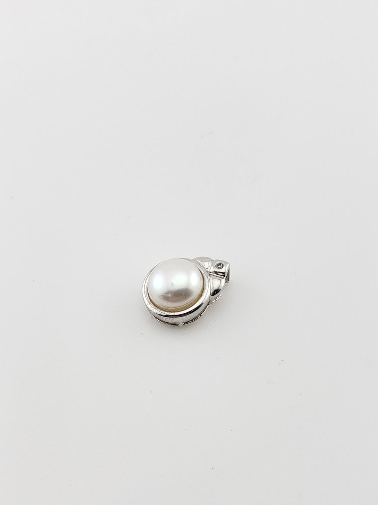 10MM Pearl Pendant