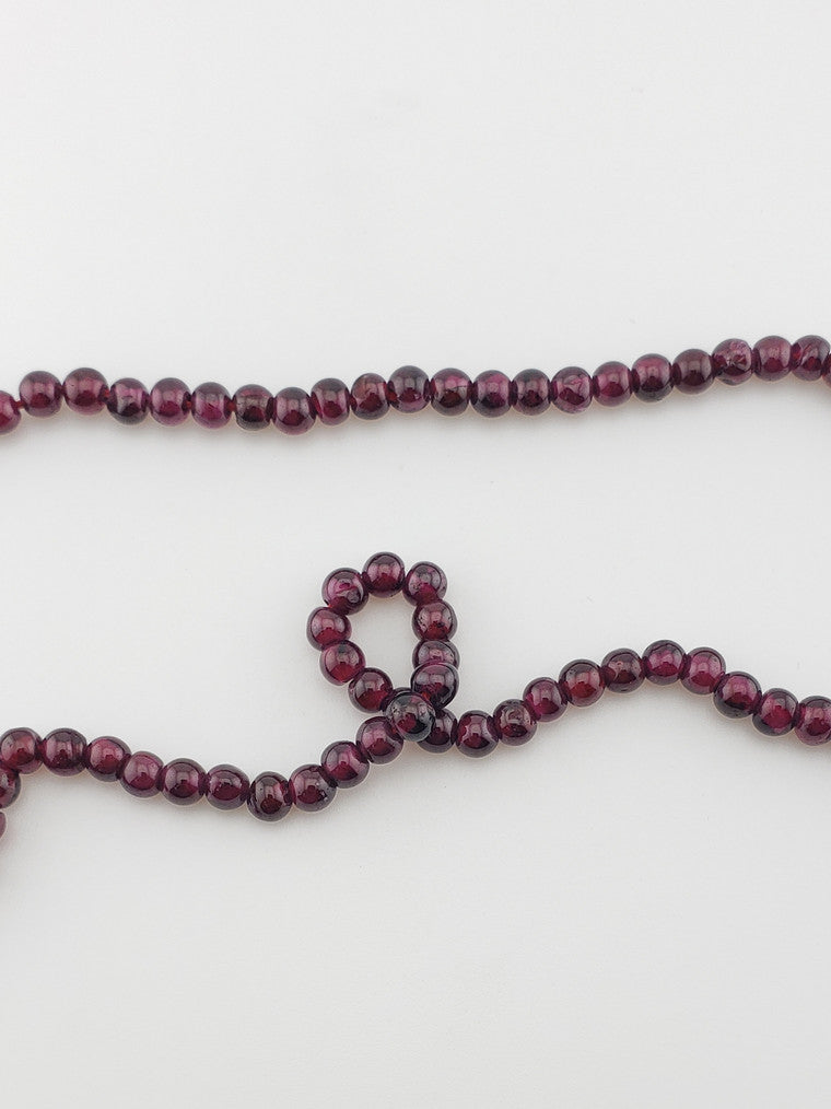 Round Garnet Strand