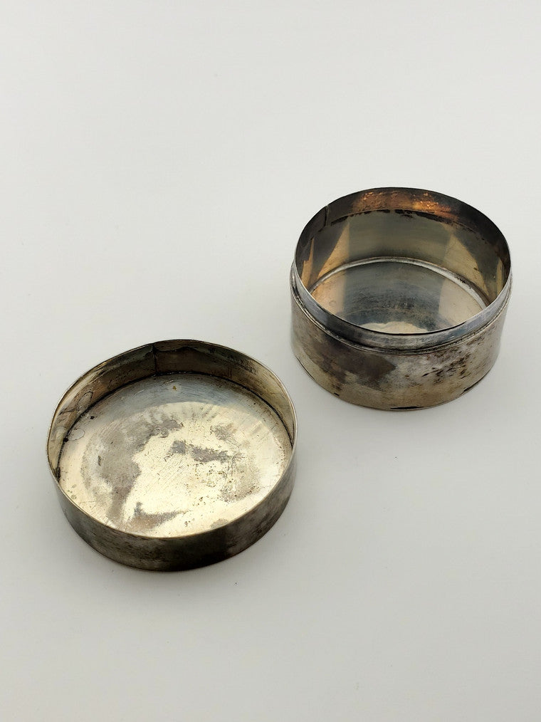 "Domard F." Round Box