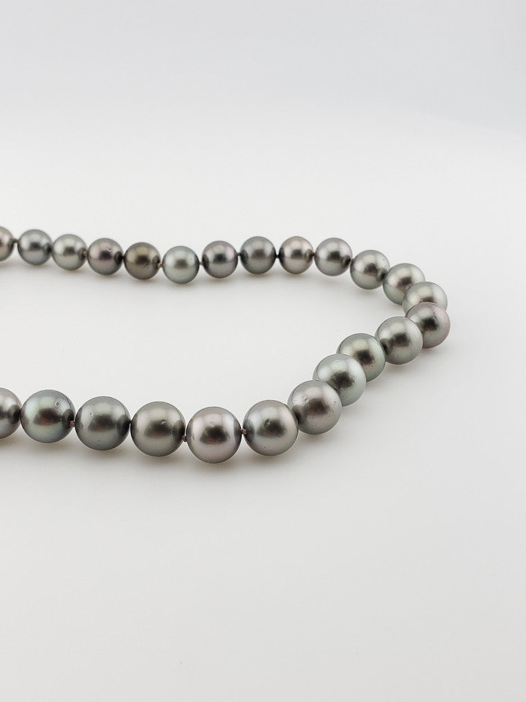 Pearl Strand #62- Gray South Sea