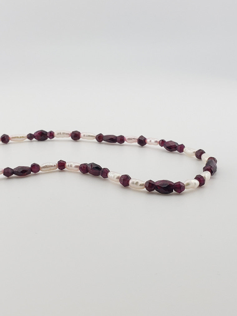 Faceted Garnet & Pearl Strand 16"