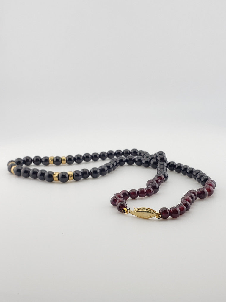 Garnet Strand 24"