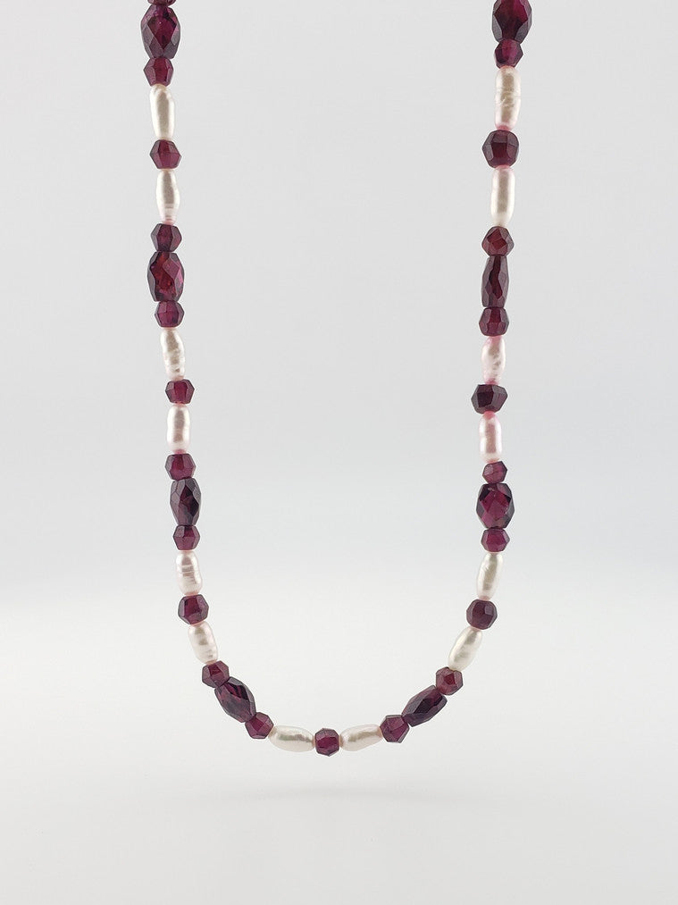 Faceted Garnet & Pearl Strand 16"