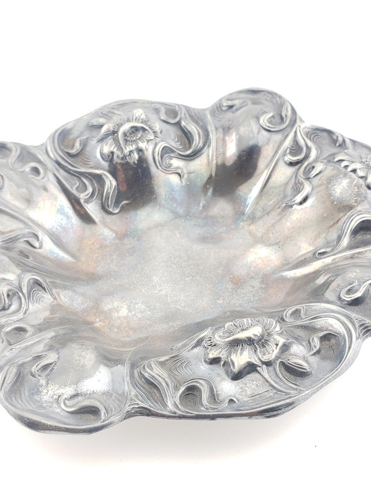 C.1890 Art Nouveau Silver Plate Dish