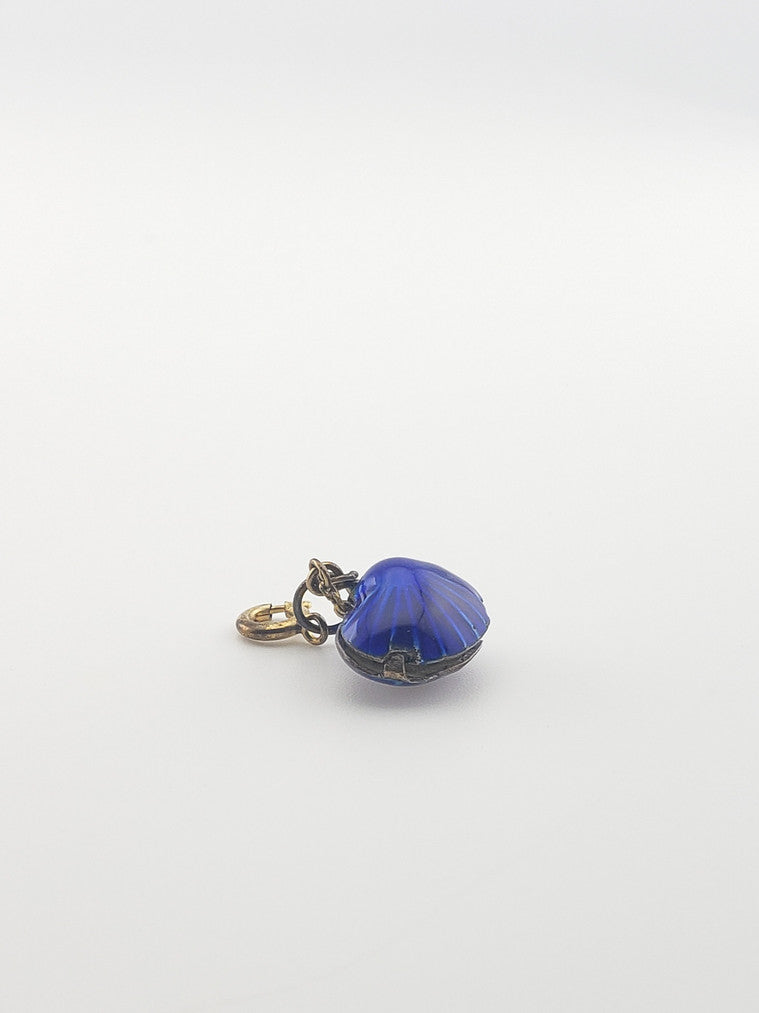 GF & SS Vintage Cobalt Blue Clam Shell Charm