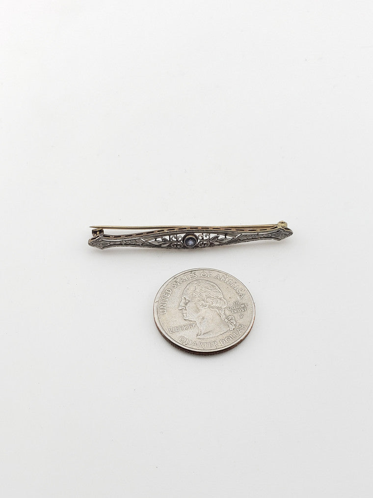 WG Cornflower Sapphire Bar Pin 2