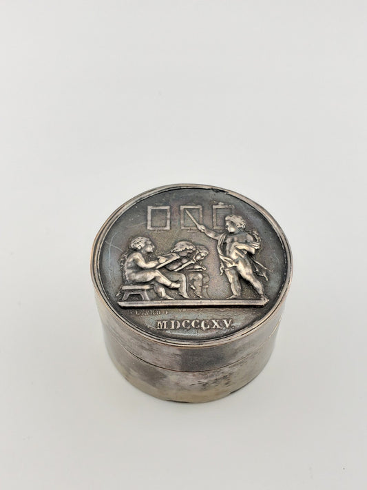 "Domard F." Round Box