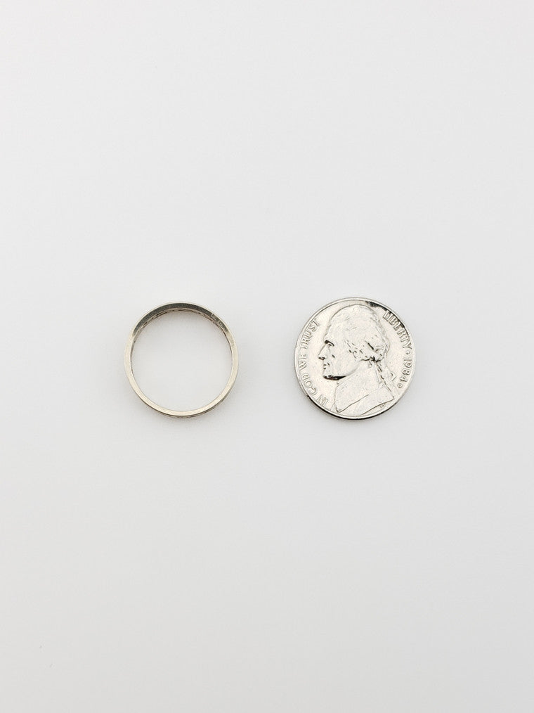 18k White Swirl Band