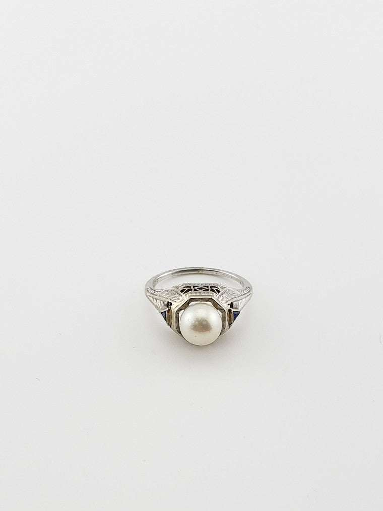 Pearl Solitaire Ring