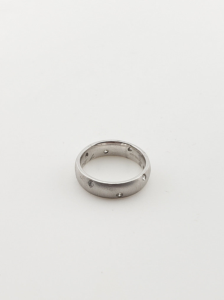 Platinum Scattered Diamond Ring