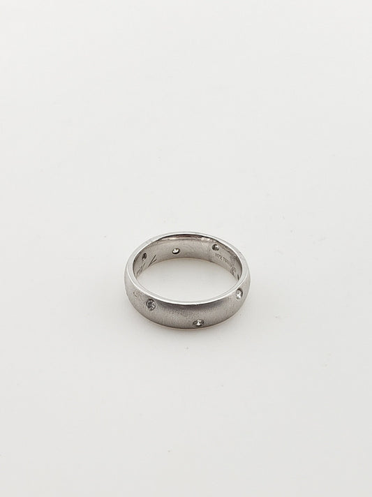 Platinum Scattered Diamond Ring