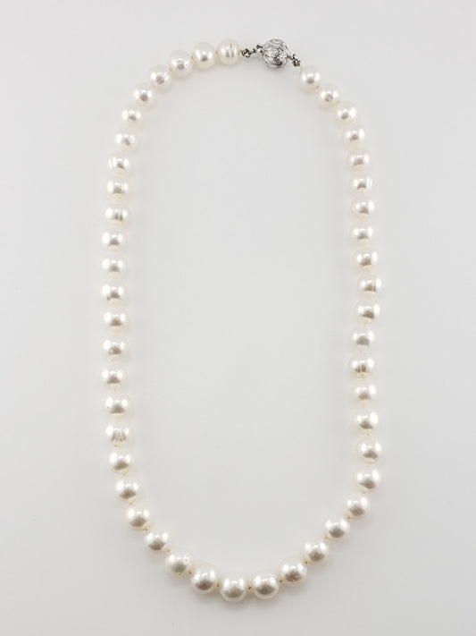 Pearl Strand #39- White w/ diamonds