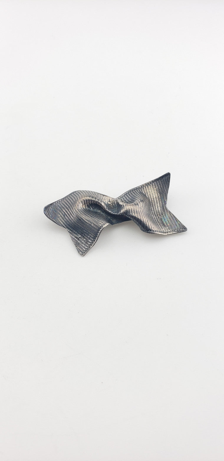 SS Striped Bow Pin