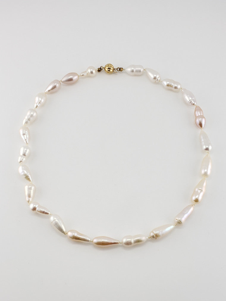 Pearl Strand #32- Baroque