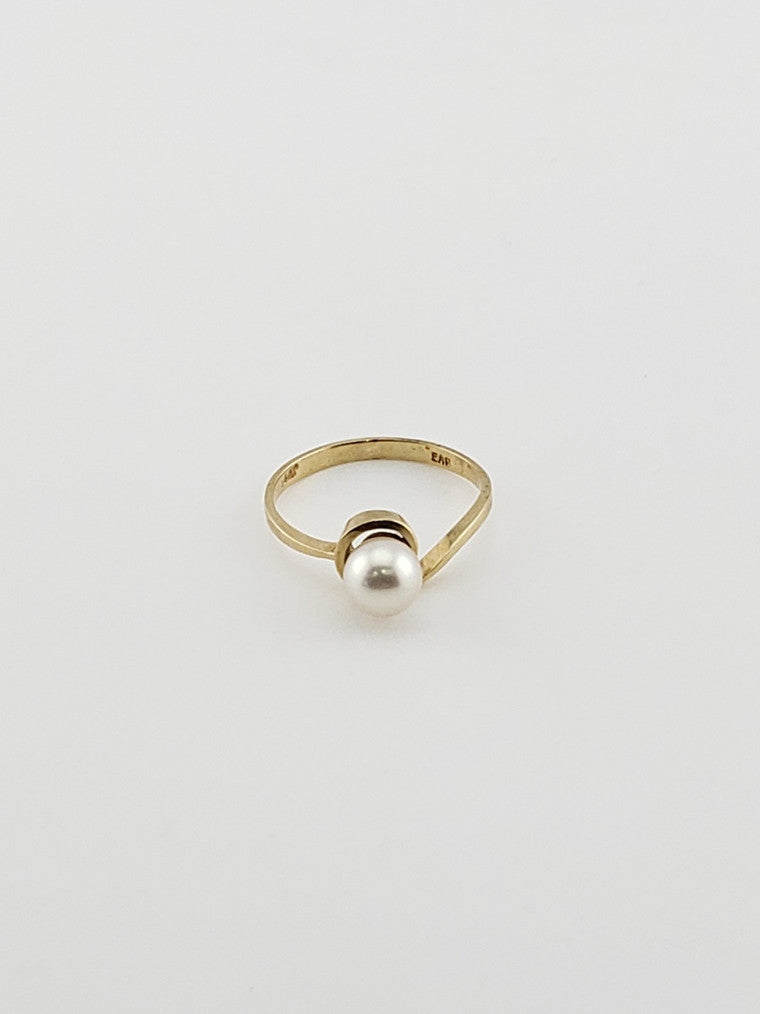 Pearl Swirl Ring