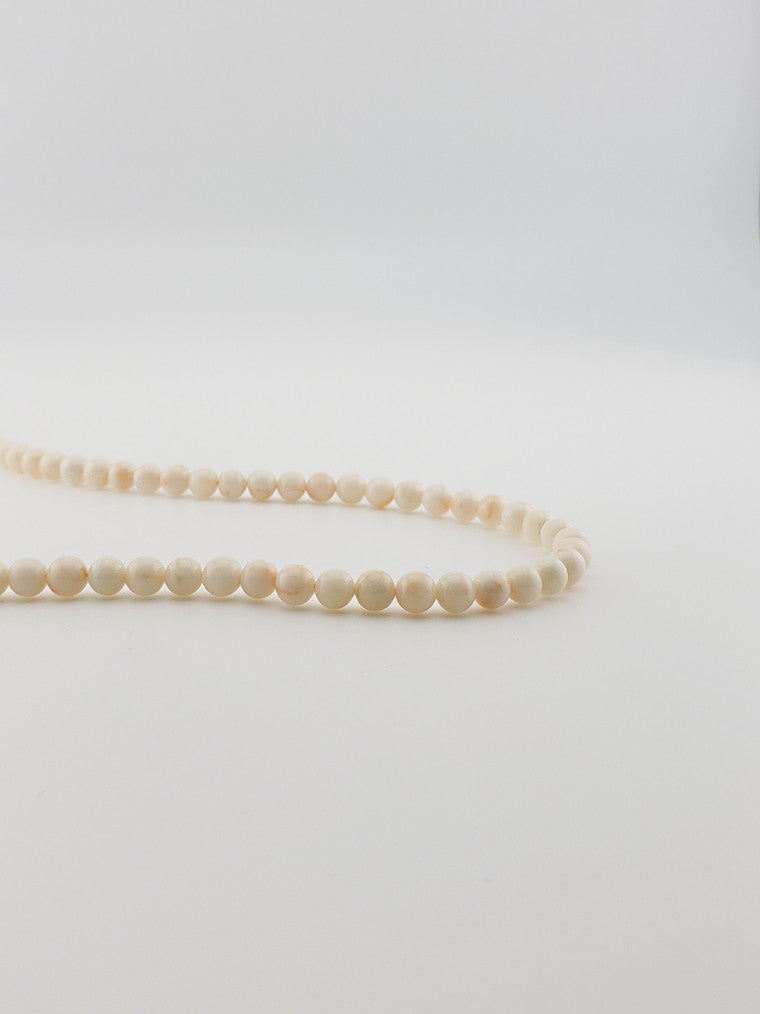 Angel Skin Coral 16.75"