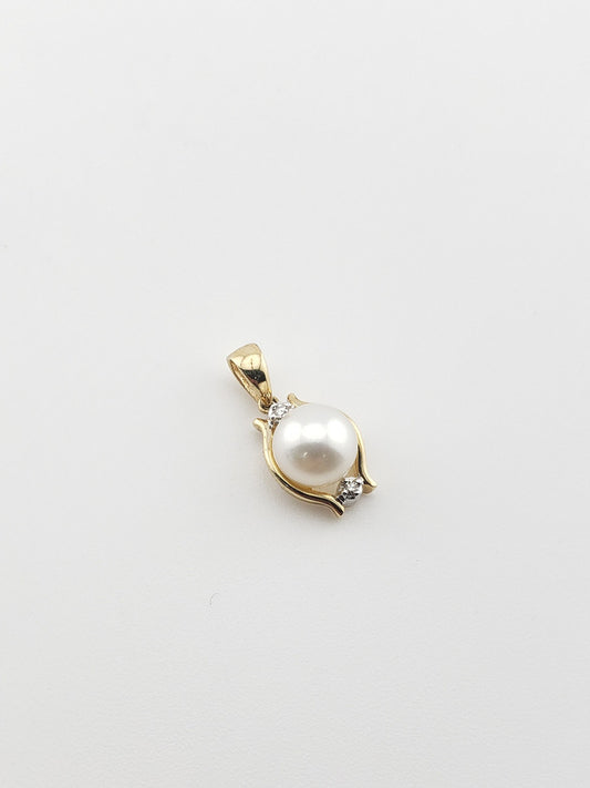 Pearl and Diamond Enhancer Charm
