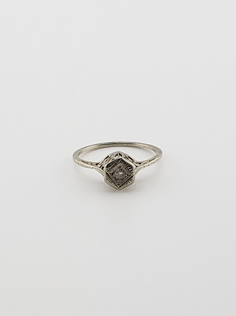 Filigree Diamond Solitaire