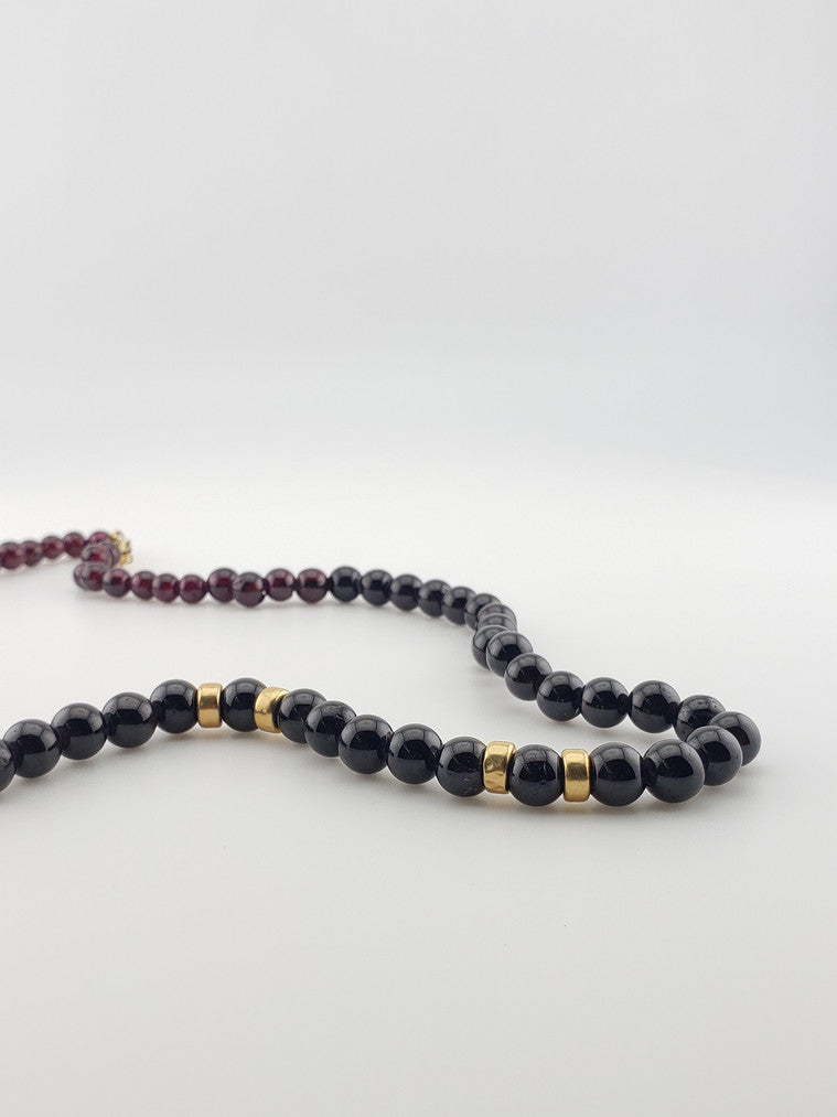 Garnet Strand 24"