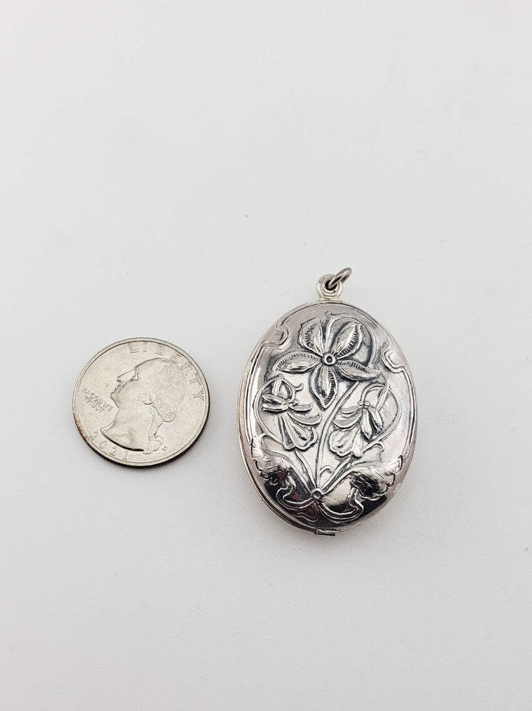 SS Slide Floral Locket