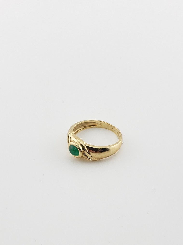 Emerald Cabochon Ring