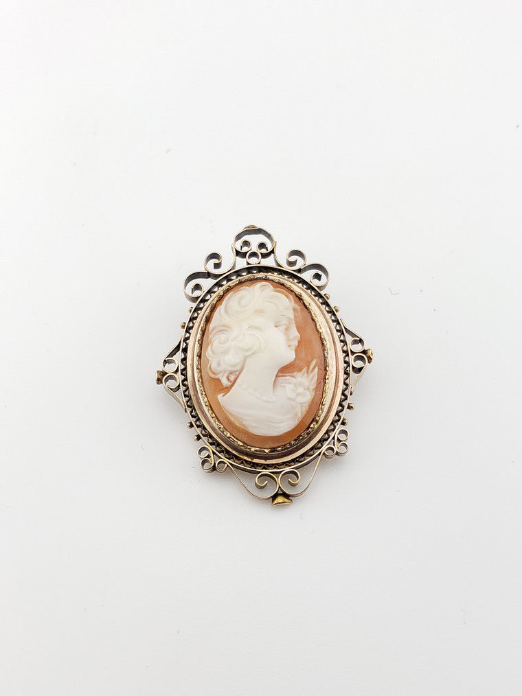 1870 Cameo Pin