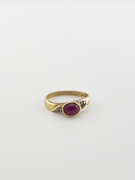 Ruby Cabochon Wave Ring