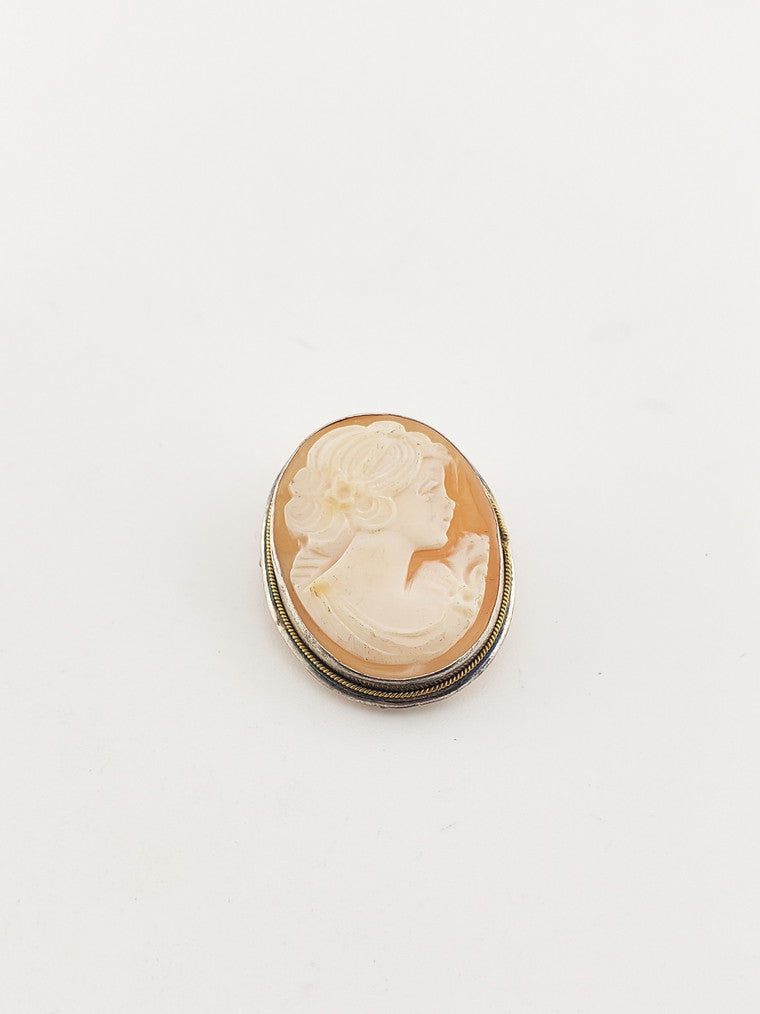 SS Girl Cameo Pendant/Pin