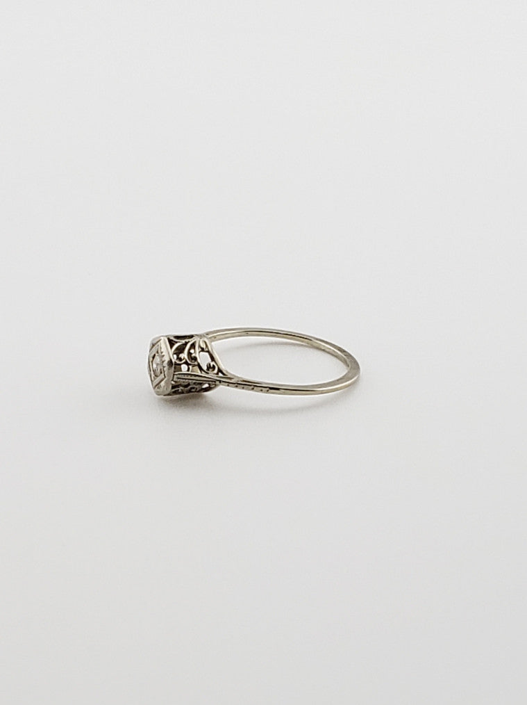 Filigree Diamond Solitaire