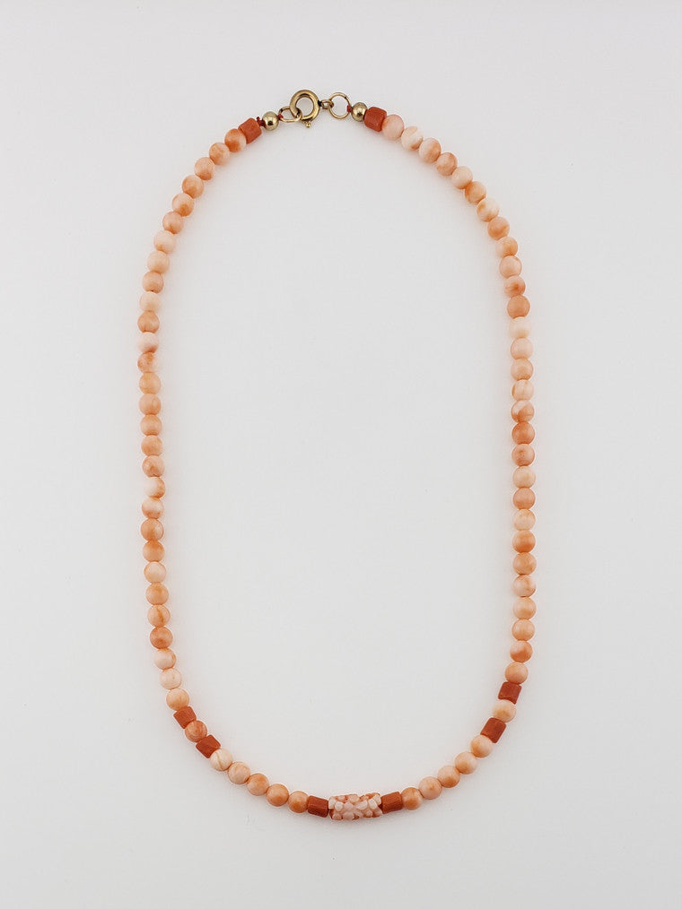 Angle Skin Coral Strand 15.5"