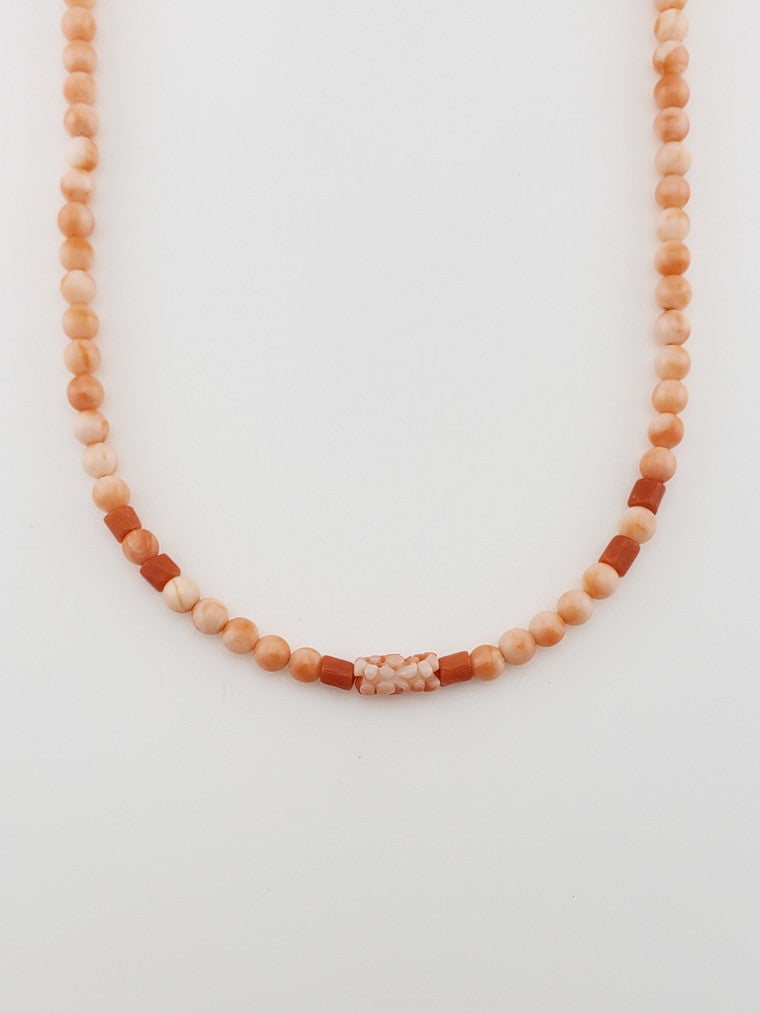 Angle Skin Coral Strand 15.5"