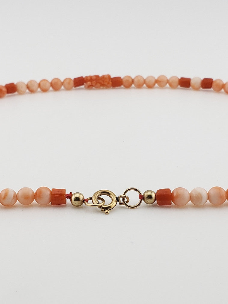 Angle Skin Coral Strand 15.5"