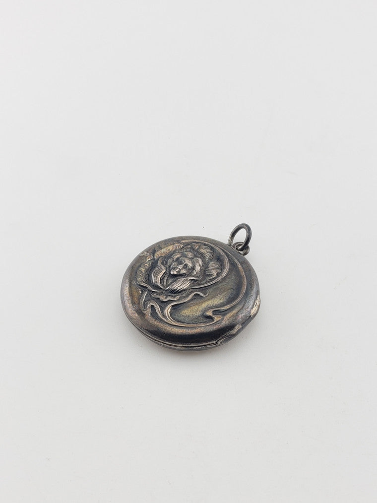 SS Art Nouveau Locket w/ Child